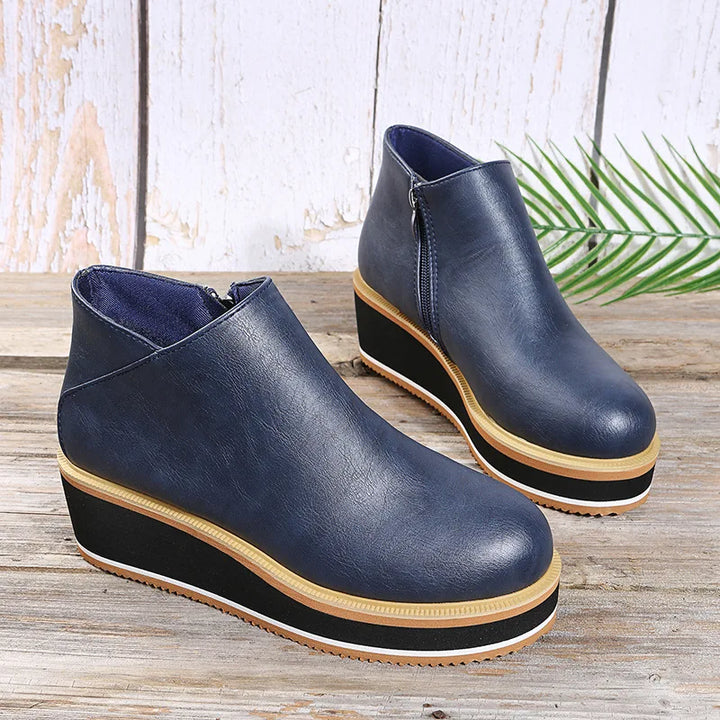 Sorrelle⢠Platform Boots